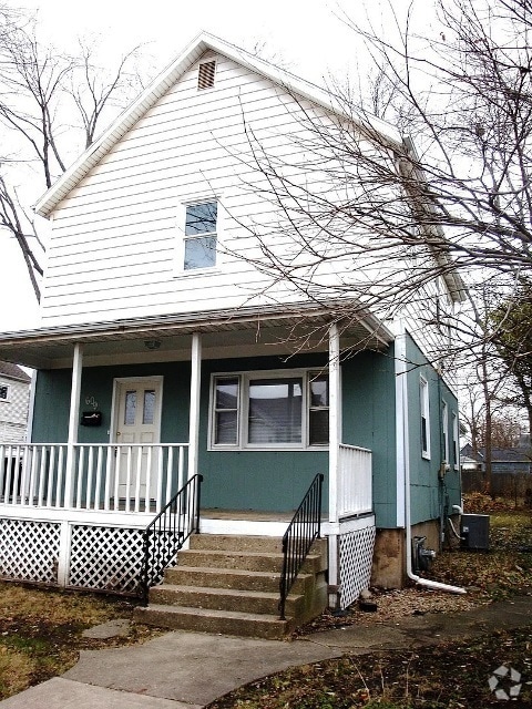 Building Photo - 609 W Market St