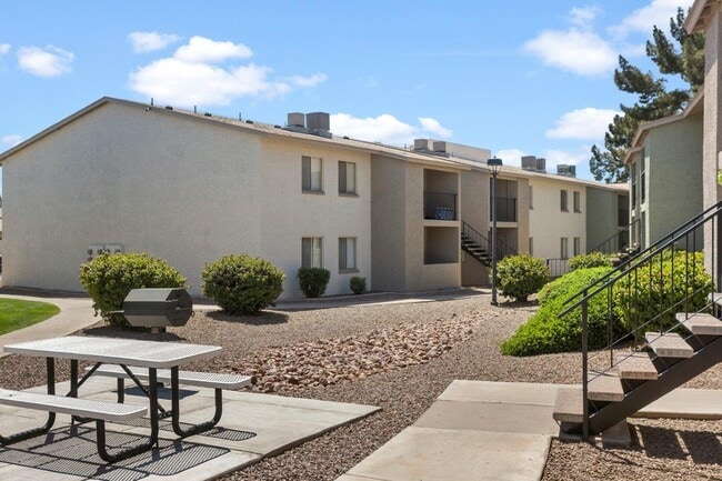 Foto del edificio - Palm Crest at Station 40