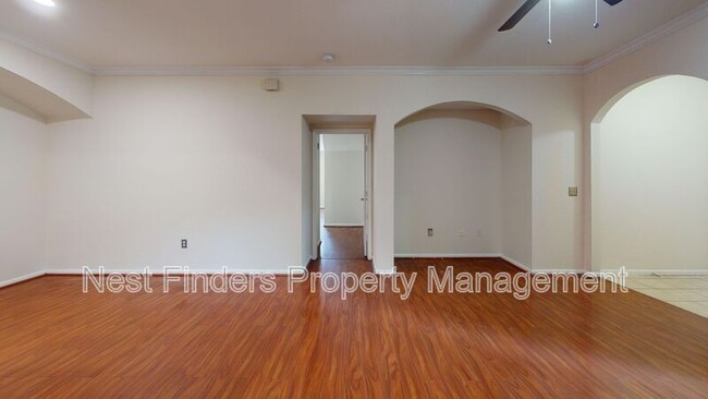 Foto del edificio - 10075 Gate Pkwy N