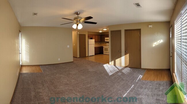 Foto del edificio - 1107 Fall Meadow Ln