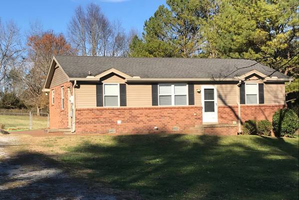 Foto principal - 715 Monticello Dr
