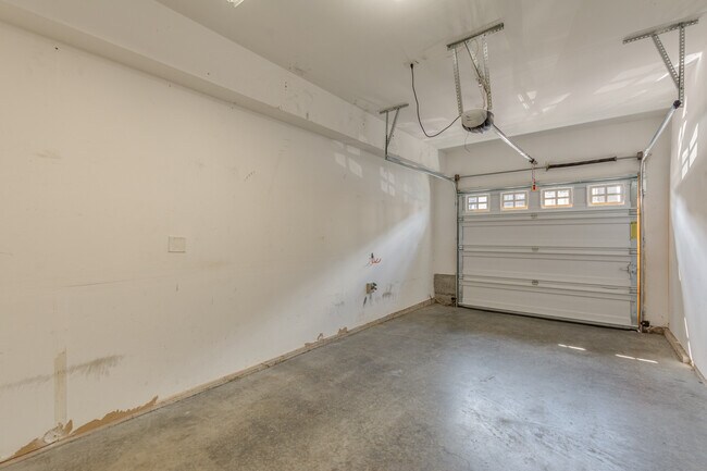 Foto del edificio - 8077 NE Miriam Way