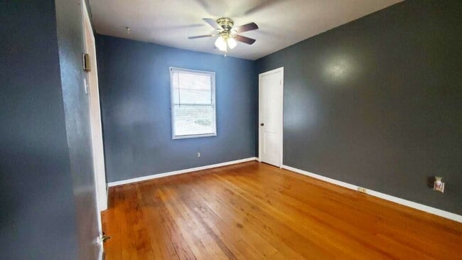 Foto del edificio - 4427 Jefferson St