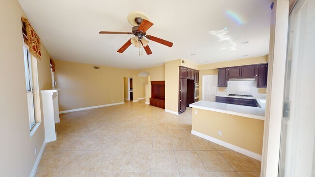 Building Photo - Welcome to Picasso Dr!