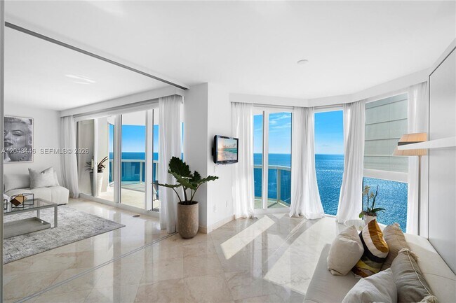 Building Photo - 4779 Collins Ave