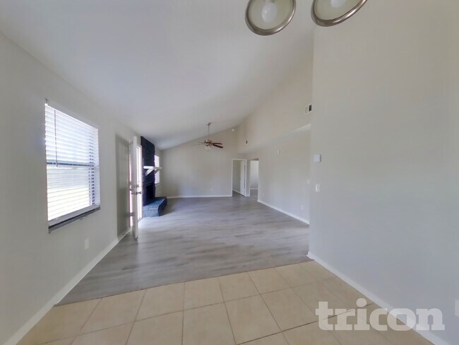 Building Photo - 8708 Bishopswood Dr