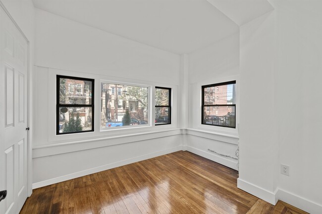 Building Photo - 257 Dwight St