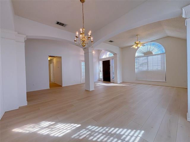 Building Photo - 1437 Sussex Dr