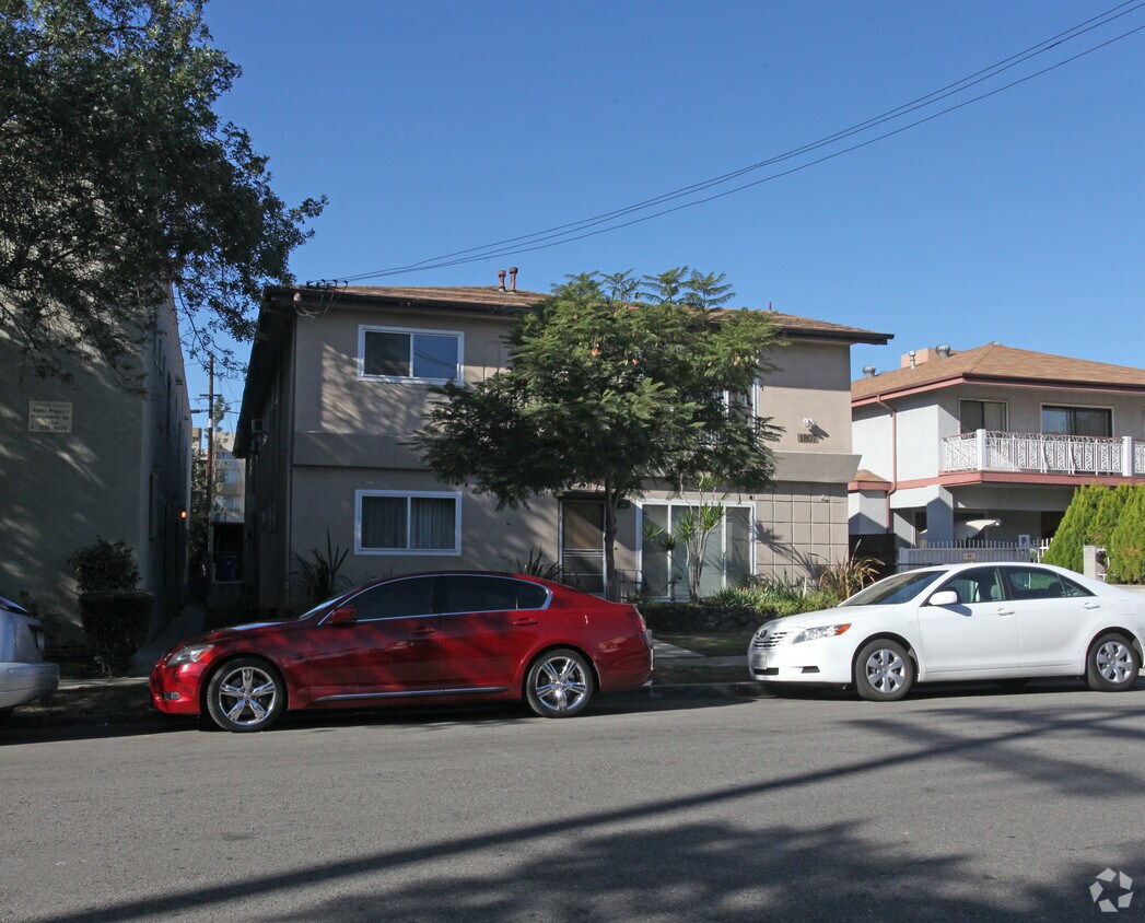 Building Photo - 1807 N Alexandria Ave