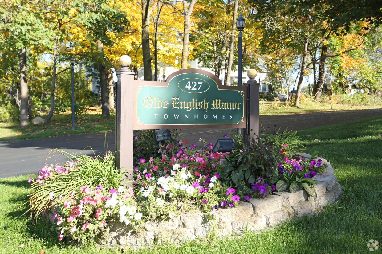 Olde English Manor Rentals Canandaigua, NY