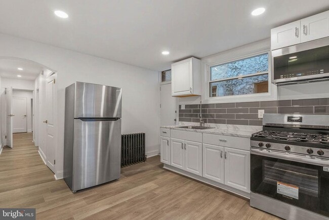 Building Photo - 1717 S 5th St