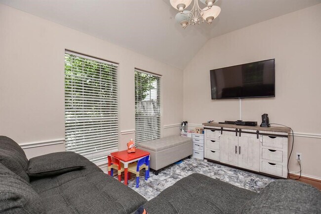 Foto del edificio - 3606 Chesapeake Ct