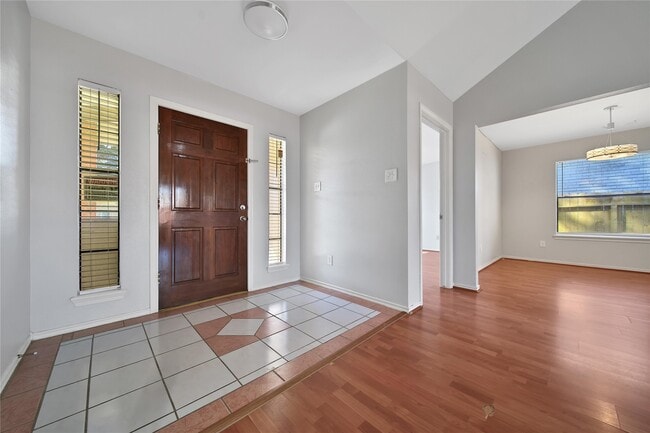 Building Photo - 17910 Autumn Hills Dr