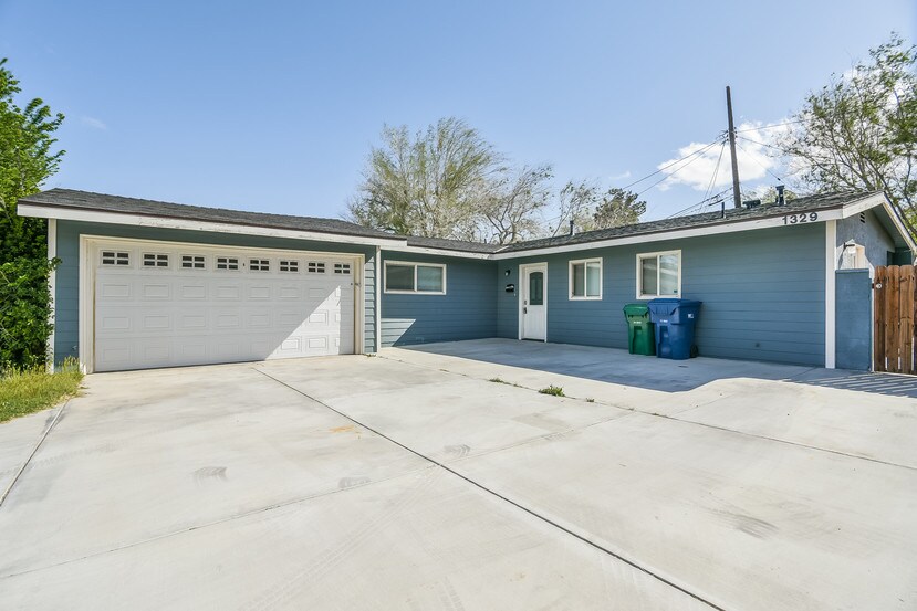 1329 Indian Sage Rd, Lancaster, CA 93534 House Rental in Lancaster