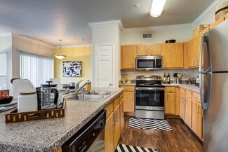 Building Photo - Residences at River Park West