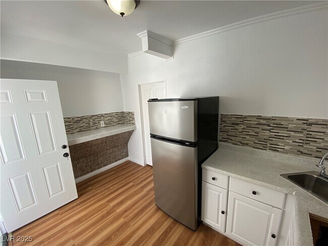 Foto del edificio - 5171 Reeder Cir