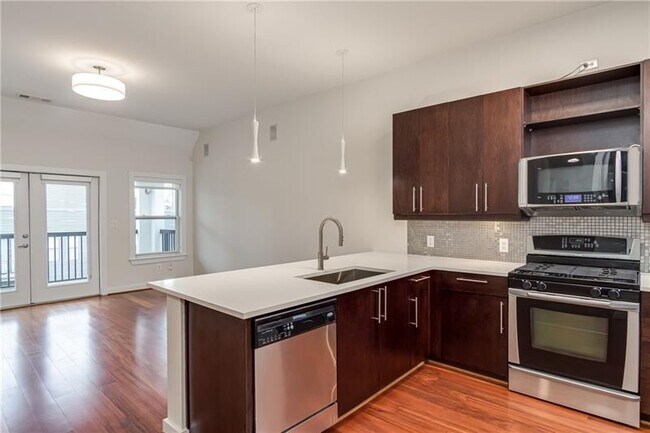 Foto del edificio - 870 Inman Village Parkway Northeast