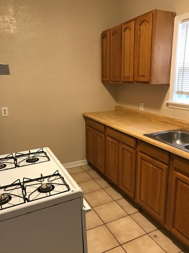 Photo - 01856 Apartment