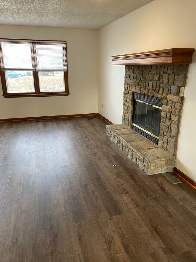 Sala de estar - 13854 S Darnell St