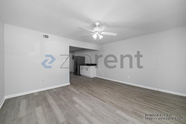 Foto del edificio - 575 Springwood Dr