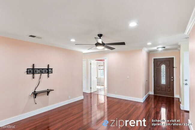 Foto del edificio - 3 br, 1 bath House - 1656 Messina Dr, San ...