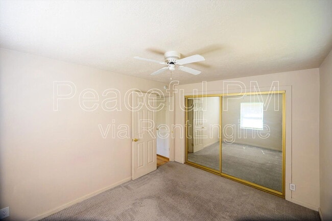 Building Photo - 450 E 100 S