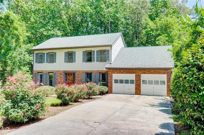 Building Photo - 1049 Seven Springs Cir NE