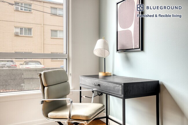 Foto del edificio - 255 N Washington St