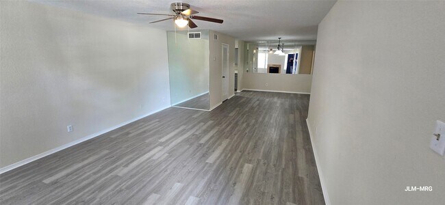 Foto del edificio - 9700 Leawood Blvd