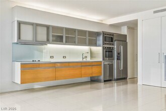 Building Photo - 3726 S Las Vegas Blvd