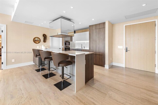 Foto del edificio - 360 Ocean Dr