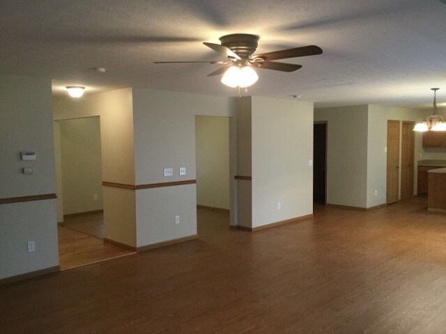 Foto del edificio - 7997 Willow Brook Crossing Dr