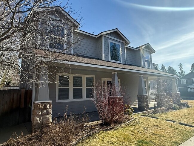 Building Photo - Charming Upgraded Home in Deschutes River Crossing North – SW Bend