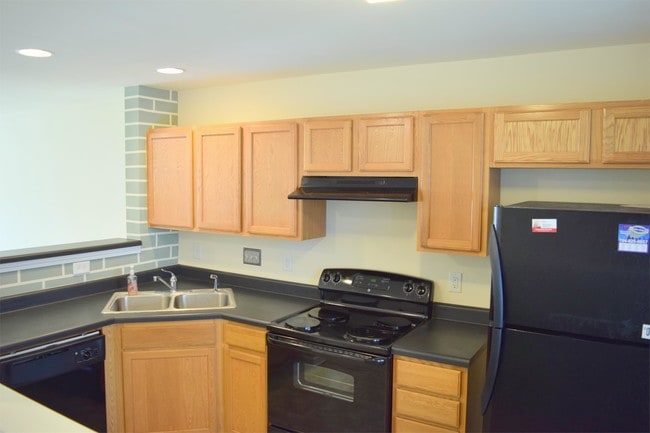 Photo - 1413 Killashee Ct Townhome