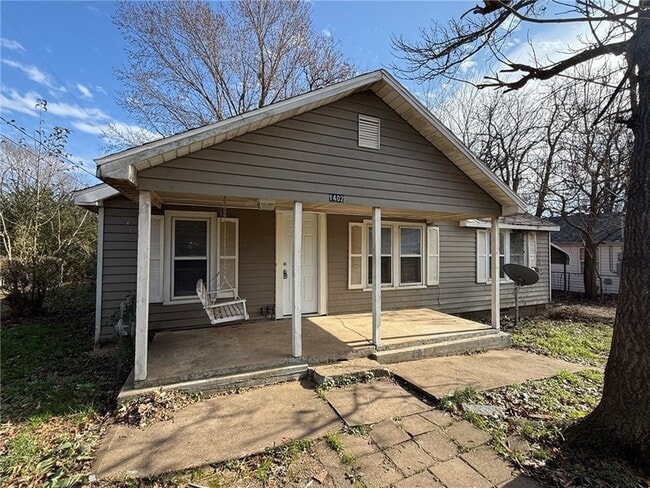 Photo - 1402 S Washington Ave House