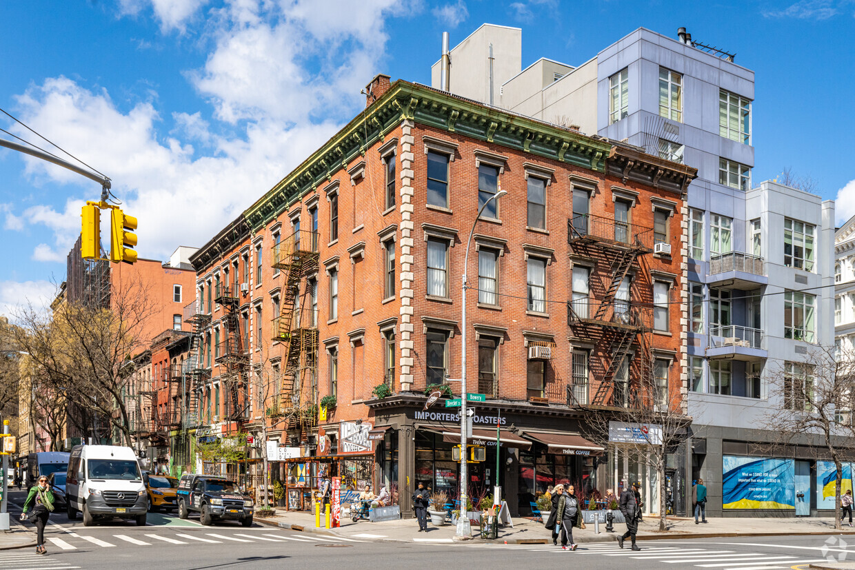 1 Bleecker St, New York, NY 10012 - Apartments in New York, NY ...