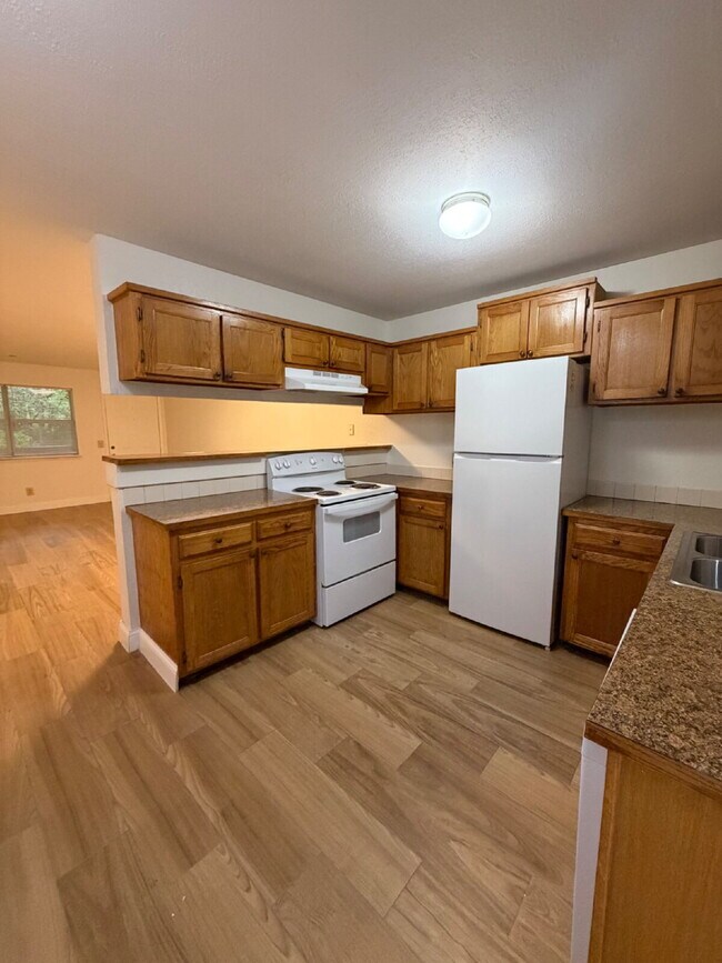 Foto del edificio - Last 2BR unit at Green Oaks
