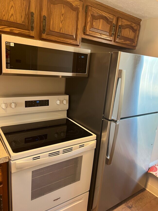 Foto del edificio - 1871 N Lakeman Dr