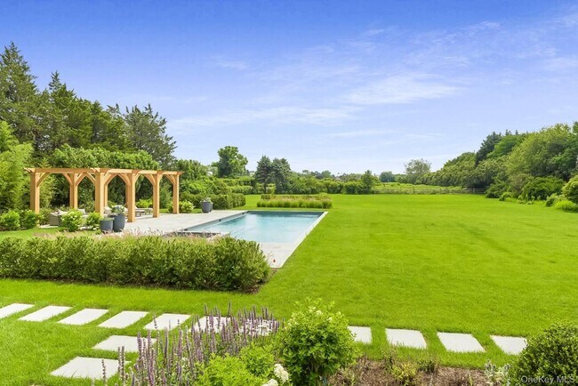 Foto del edificio - 571 Pauls Ln