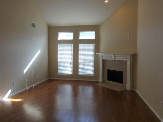 Foto del edificio - 2969 Lakeview Circle
