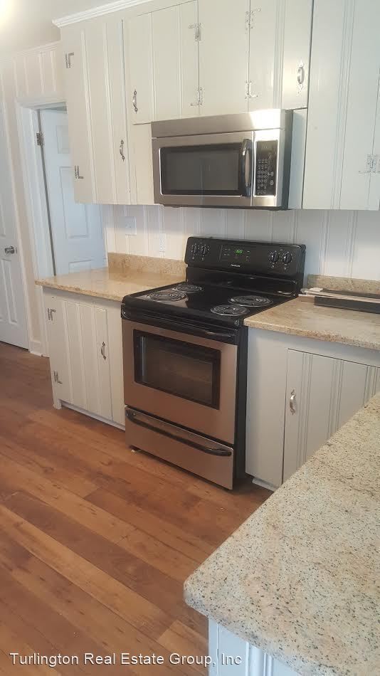 Foto del edificio - 2 br, 1 bath House - 805 N Ellis Ave