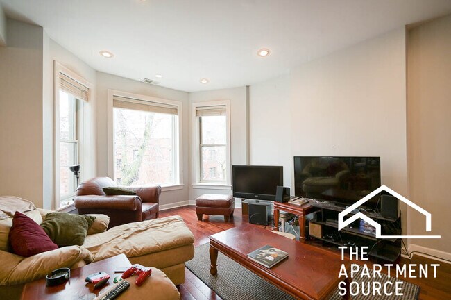 Foto del edificio - 665 W Cornelia Ave