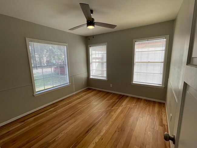 Foto del edificio - 2832 Cherrywood Ave