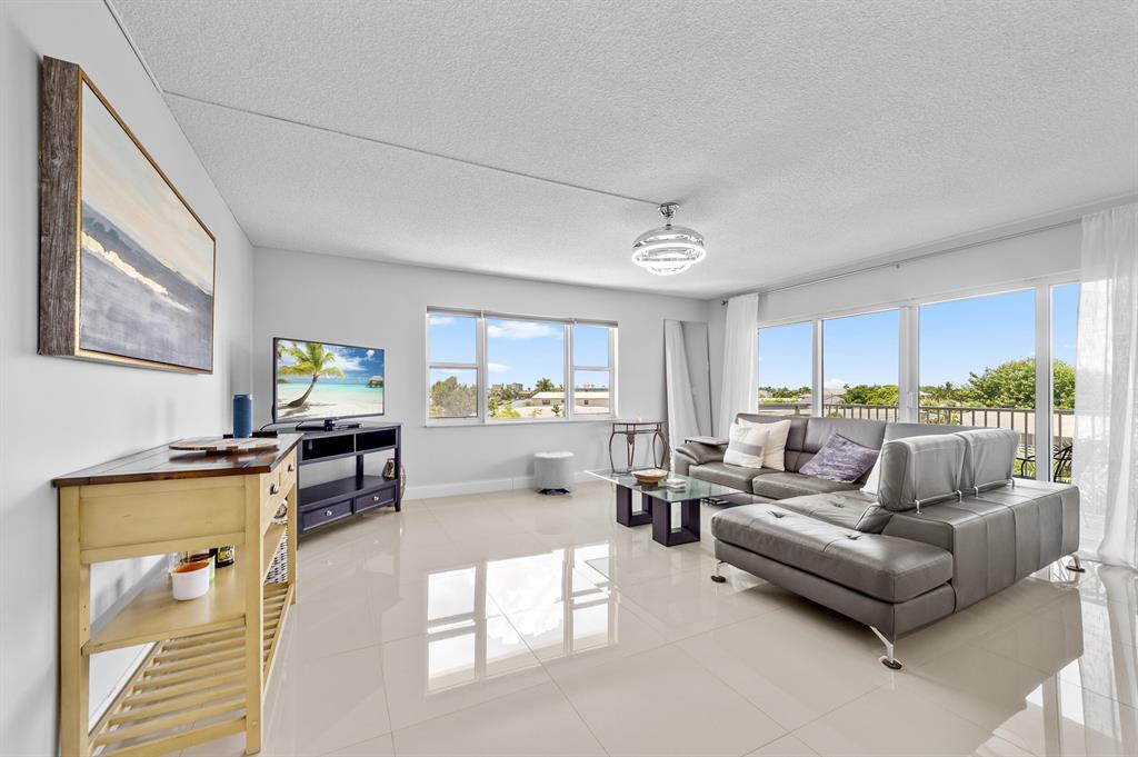 Foto principal - 1200 Hibiscus Ave
