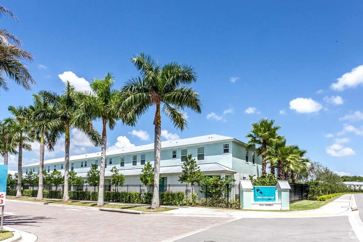 Green Turtle Club Townhomes Apartments in Miami, FL