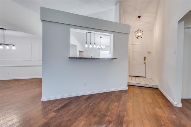 Building Photo - 1940 Helen Ln