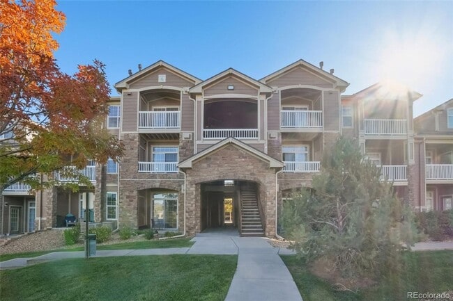 Building Photo - Maintenance Free Englewood Condo