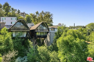 Building Photo - 7149 Woodrow Wilson Dr