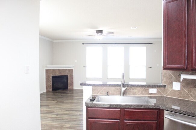 Foto del edificio - 18115 June Oak St