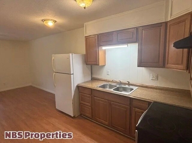 Foto del edificio - 867 N Gallaher View Rd